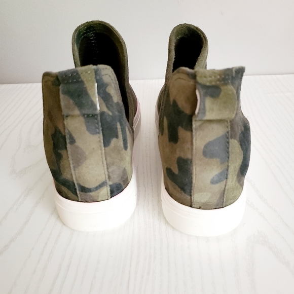 Steve Madden Canares camo sneakers NIB - Picture 3 of 6